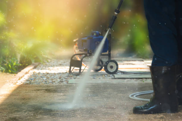 Best Pool Deck Cleaning  in Tequesta, FL